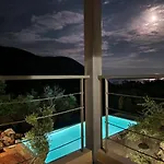 Maya Lefkada *