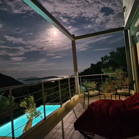 Maya Lefkada Villa *