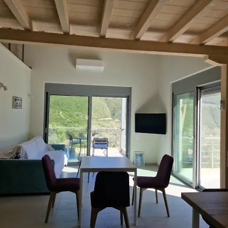 Maya Lefkada Villa *