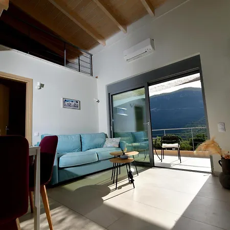 Maya Lefkada Villa *