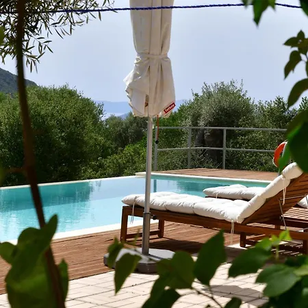 Maya Lefkada *