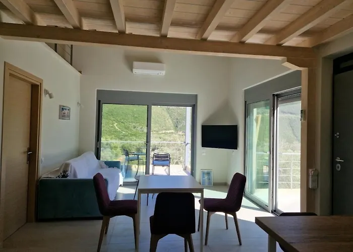 Maya Lefkada Villa *