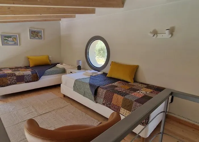 Maya Lefkada * Evgiros