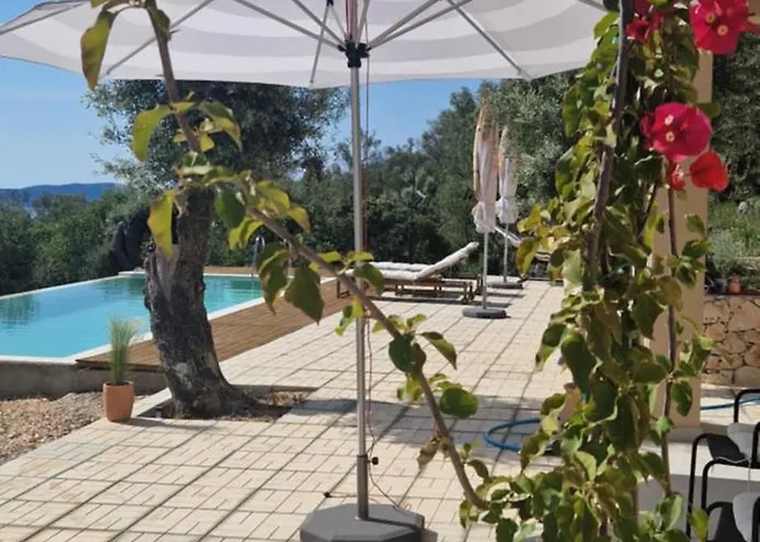 Maya Lefkada * Evgiros